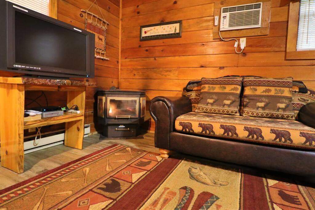 Alpine Mountain Sweetheart Cabin Jacuzzi #6 Helen Extérieur photo